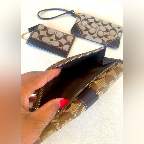 3 Pc: COACH “CC” Canvas & Leather Wallet, Wristlet, & Coin Purse w/Keychain, EUC - Picture 13 of 16